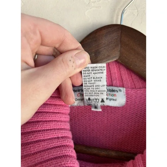 Vintage Heirloom Collectibles Novelty Christmas Sweater P L Pink Embroidered - Picture 6 of 6
